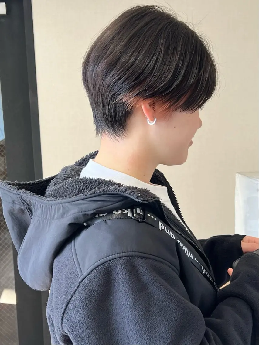 【🌱アクセントに】小顔魅せカット + 透明感カラー + インナーカラー【ブリーチ込】の写真