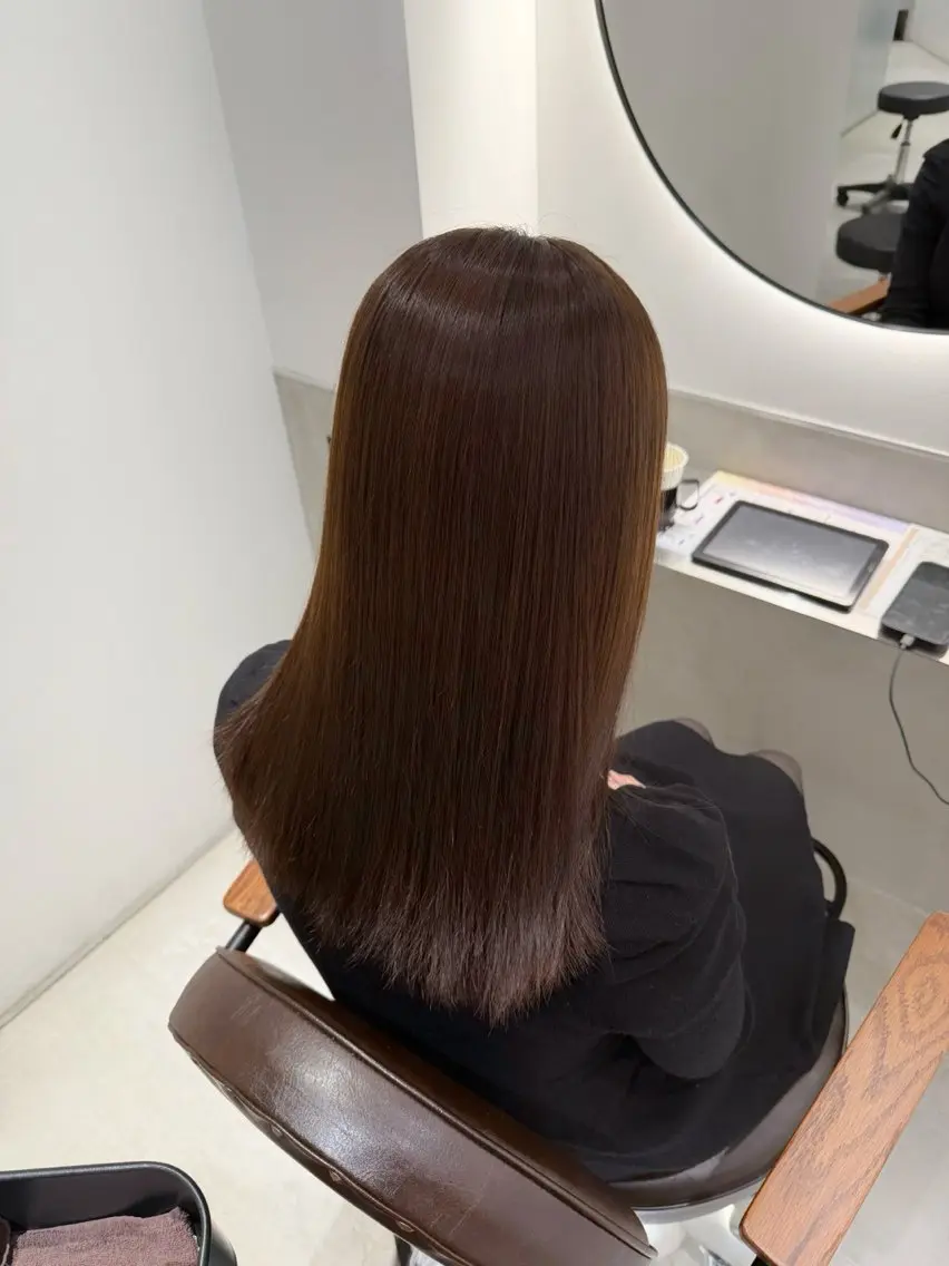 ロング 縮毛矯正 カット 縮毛矯正 トリートメント 艶髪カラー🫧 髪質改善🪽萩原のヘアスタイル