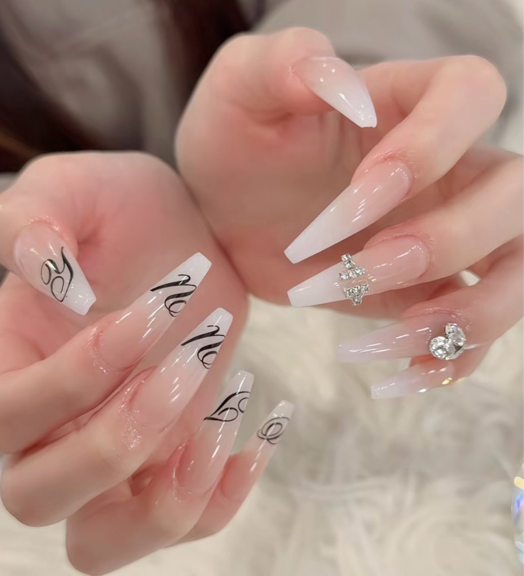 ネイル ハンドネイル NiJi Nailsのネイルデザイン