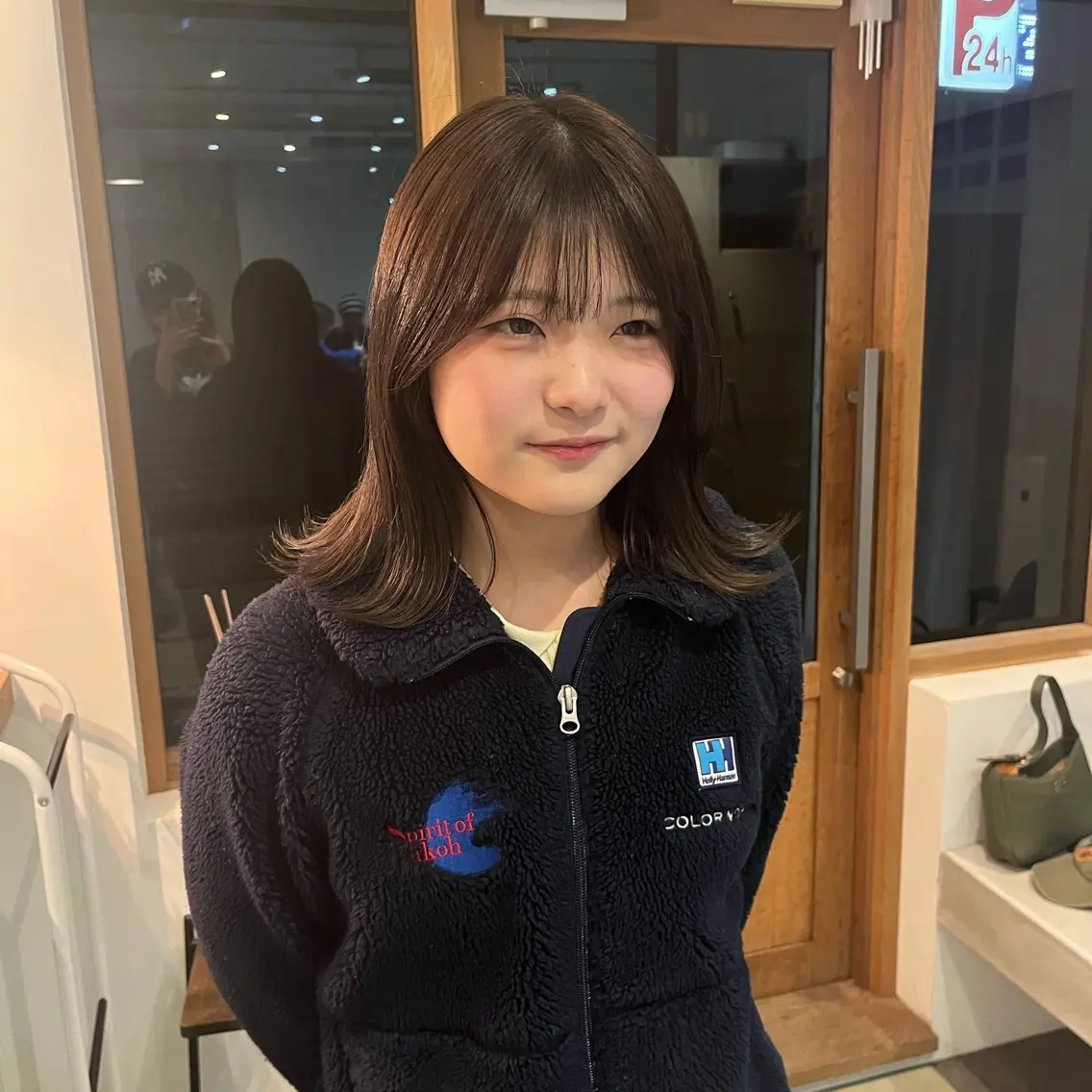 カラー 、 ハルナのヘアスタイル