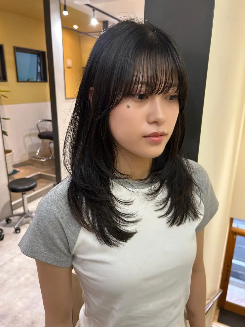 セミロング レイヤーカット カット トリートメント hubhair レイヤー/透明感のヘアスタイル
