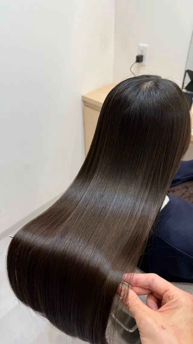 ロング 縮毛矯正 トリートメント Lsurii甲府店 名取のヘアスタイル
