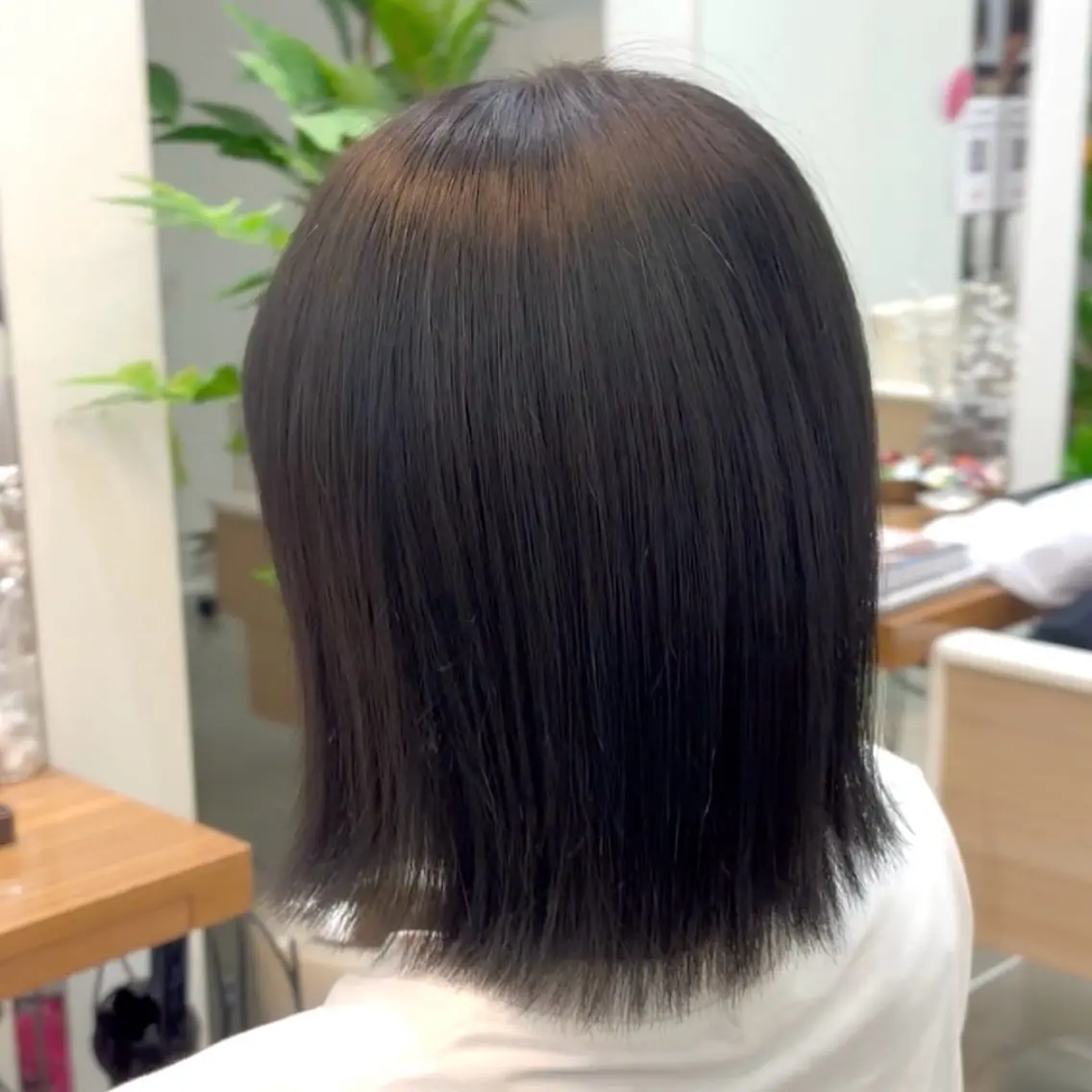 ショート カラー ヘアカラー 田辺 美怜のヘアスタイル