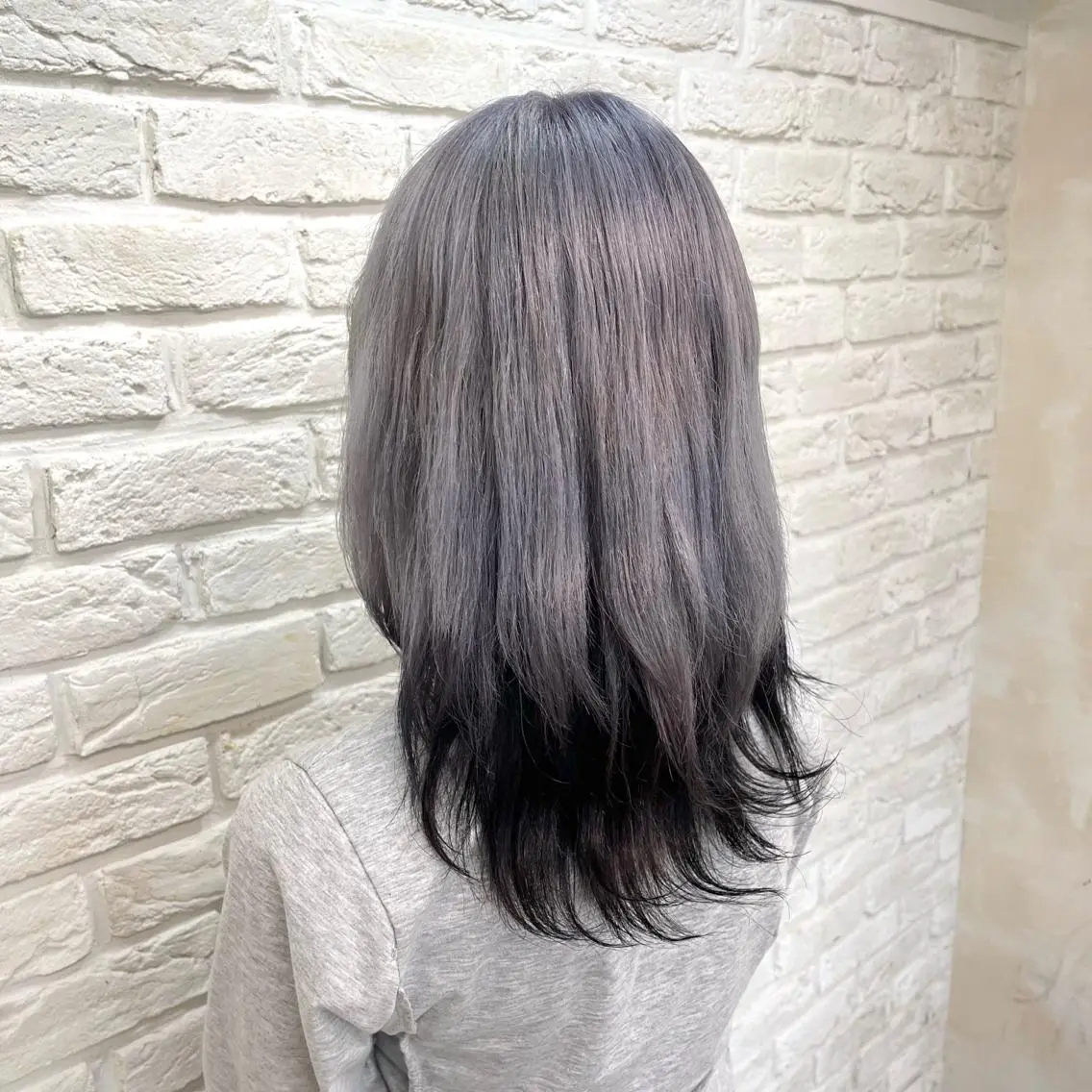 セミロング ウルフカット ブリーチ🔥ベージュ /グレー/daikiのヘアスタイル