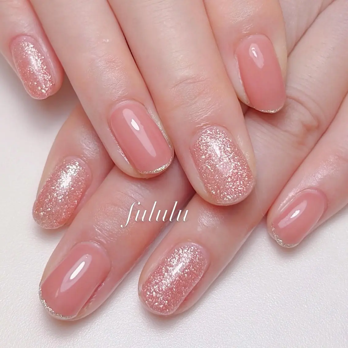 《オフあり》★ワンカラー &フラッシュ💅甘皮ケア込★長持ちネイルの写真