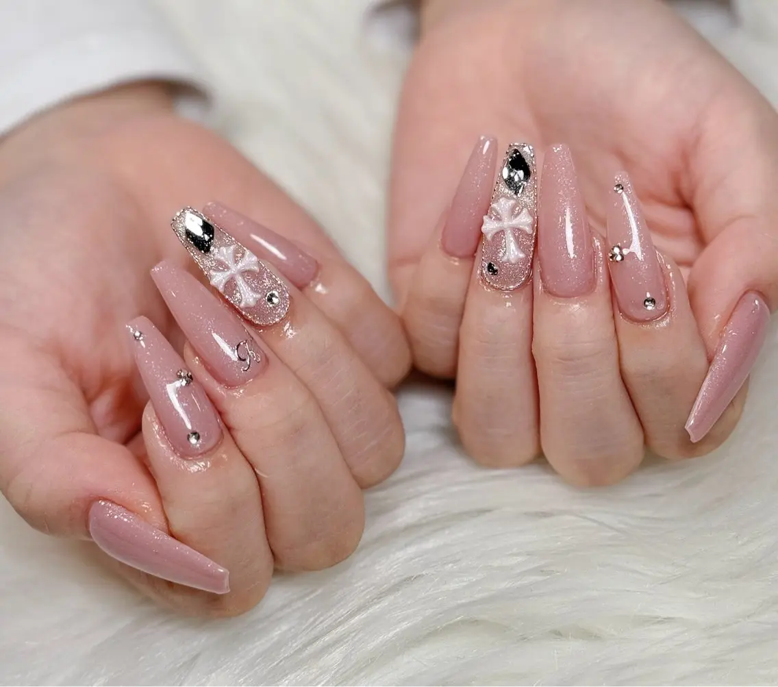 ネイル オーロラネイル チークネイル フットネイル フレンチネイル ジェルネイル ハンドネイル Nichi Nailsのネイルデザイン