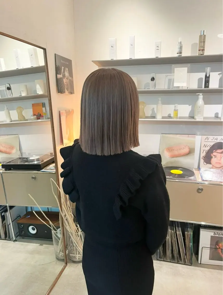 カラー グレージュ ヘアカラー みゆう 🎀のヘアスタイル