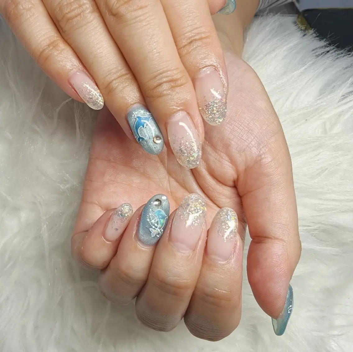 ネイル ブルー クリアネイル ラメ(グリッター) マグネットネイル 夏ネイル ハンドネイル CUREist💅 所沢駅徒歩7分のネイルデザイン