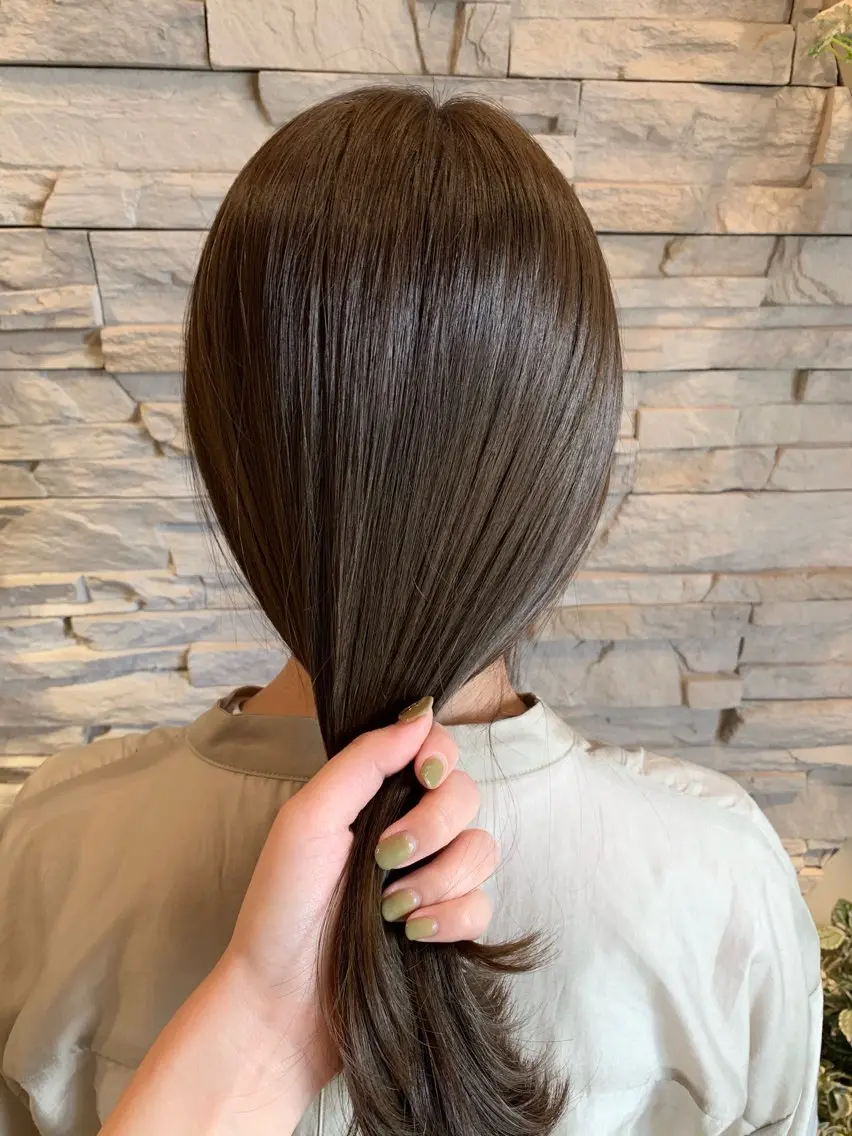 ミディアム カラー ブリーチ 透明感カラー ブリーチなしカラー カット ヘアカラー トリートメント 縮毛矯正×髪質改善 /透明感カラー/熊川のヘアスタイル