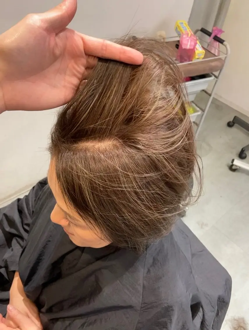 ショート カラー ハイライトカラー ハイライト カット ヘアカラー 廣庭 勇人のヘアスタイル