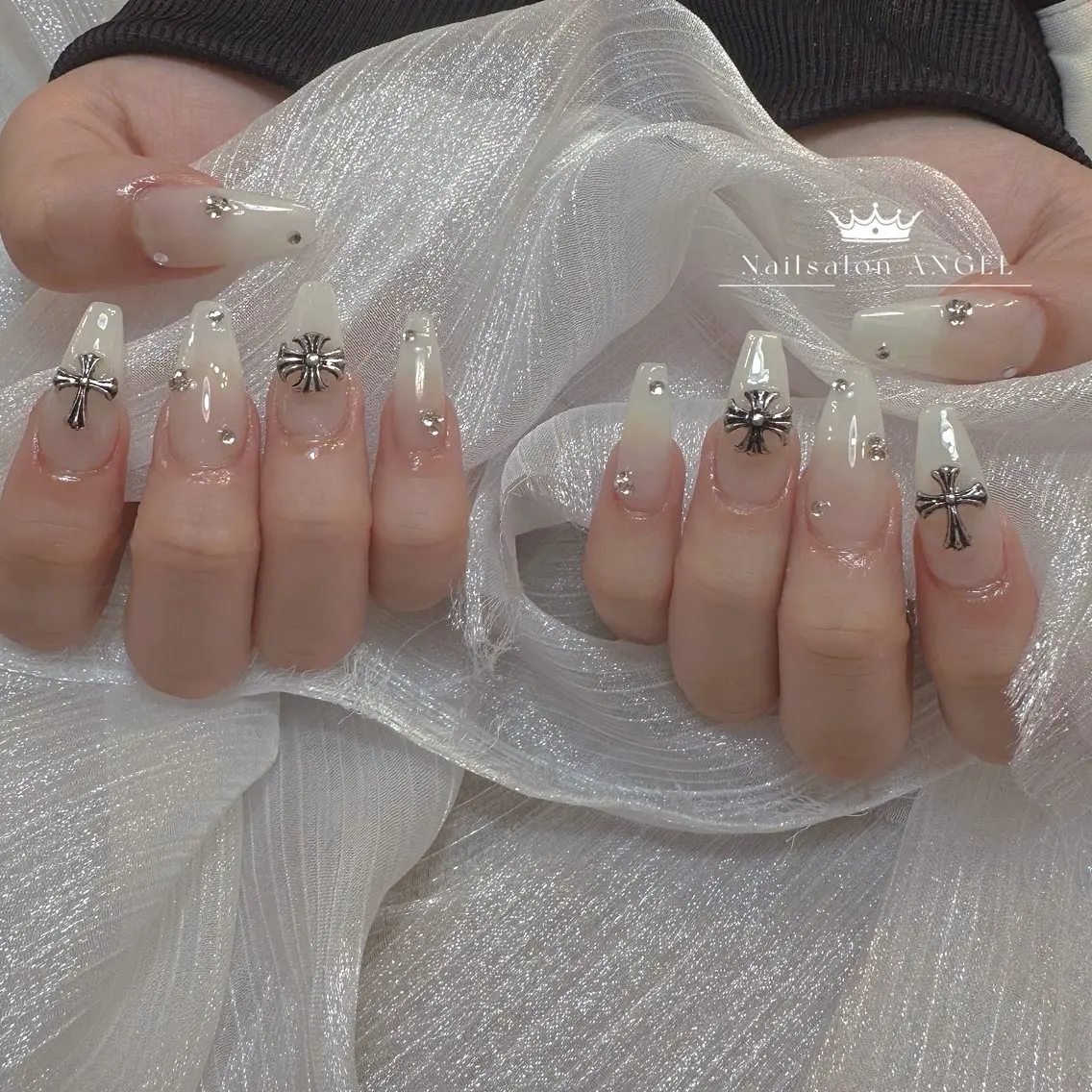 ネイル ハンドネイル ANGEL Riaのネイルデザイン