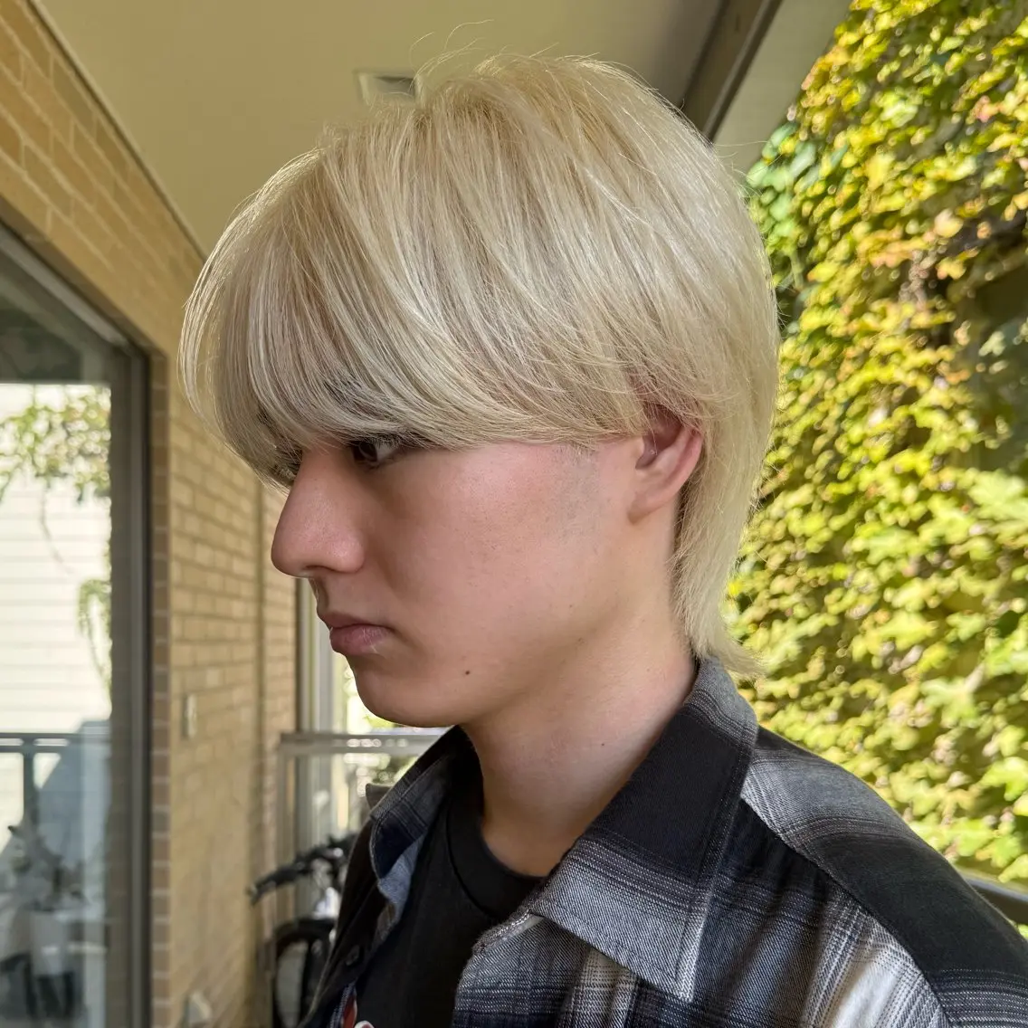 ショート カラー メンズ メンズハイトーン マッシュウルフ マッシュ メンズウルフカット ブロンド ヘアカラー ハイトーン/ベージュ /流星💫のヘアスタイル