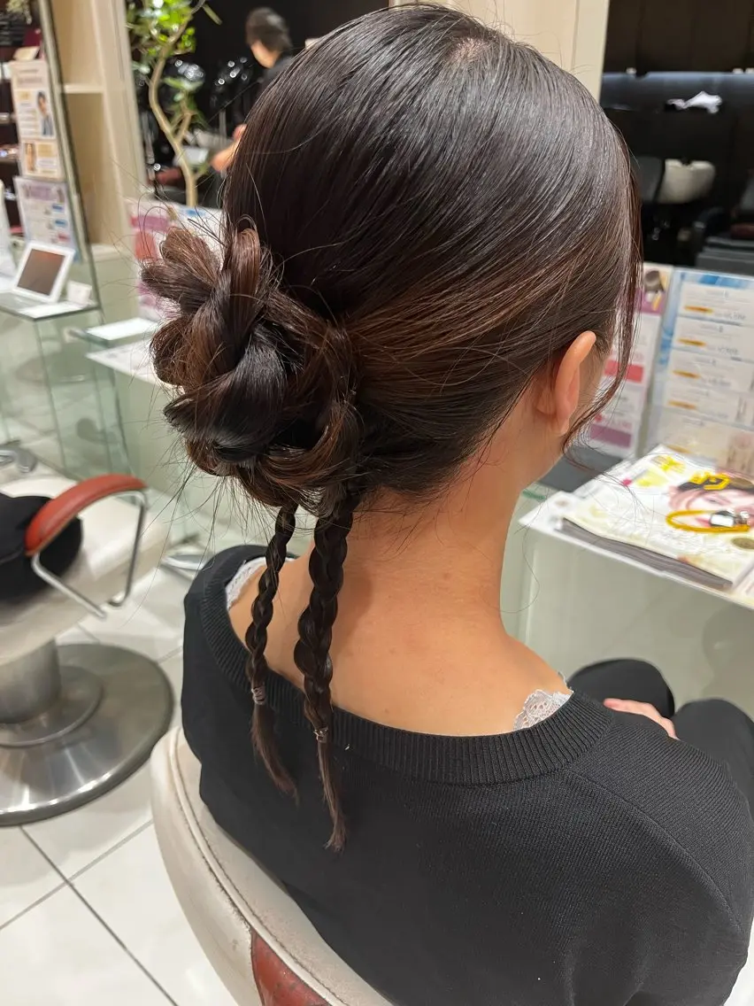 ヘアアレンジ 重留 梨々のヘアスタイル