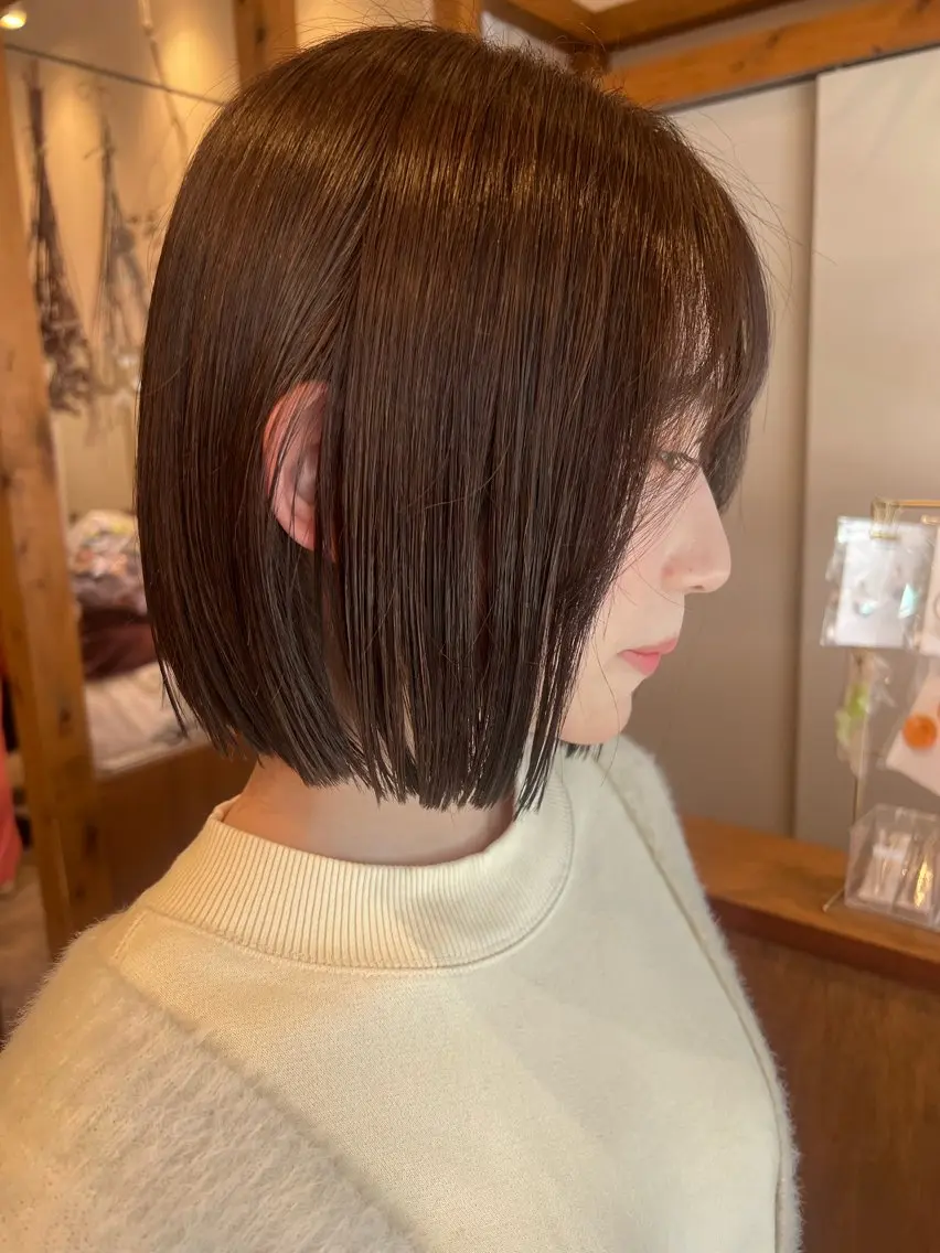 ショート カット ENIF 大島 芽生のヘアスタイル
