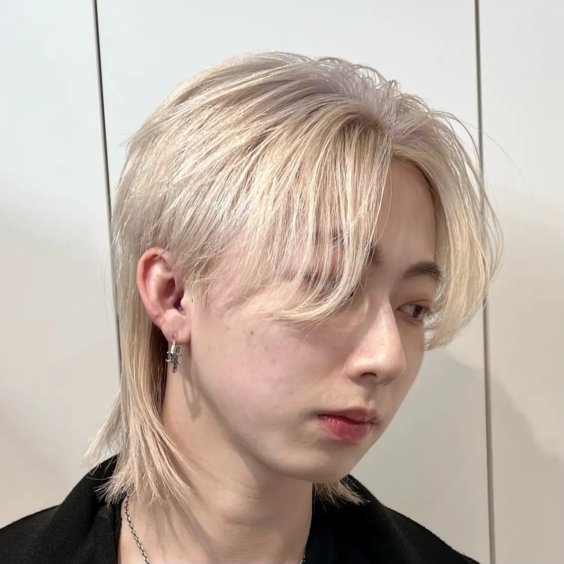 カラー メンズ メンズ韓国風 【メンズ特化⚡️】 曲がる矯正/千原涼麻のヘアスタイル