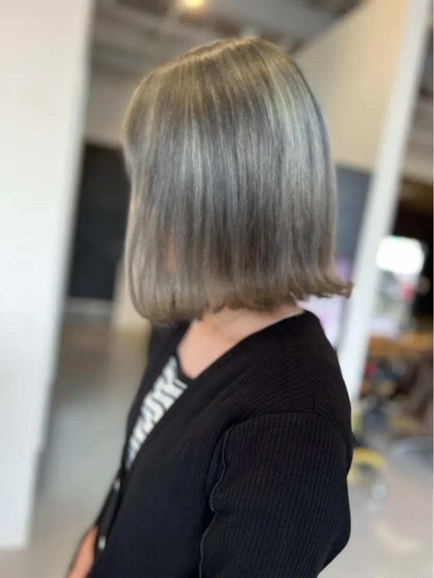 ミディアム 浅原 恵樹のヘアスタイル