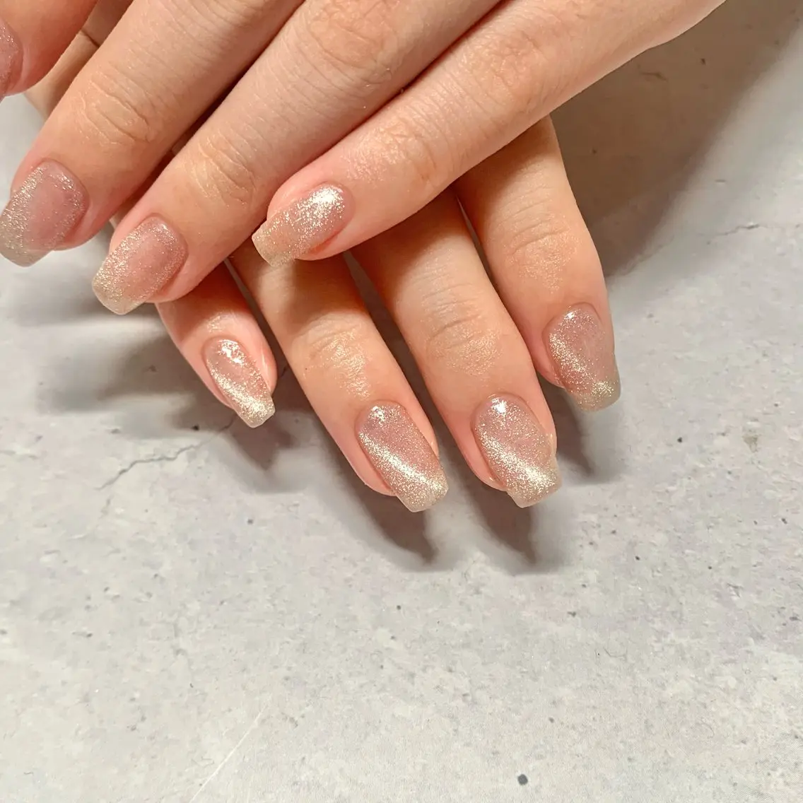 ネイル ハンドネイル chika .のネイルデザイン