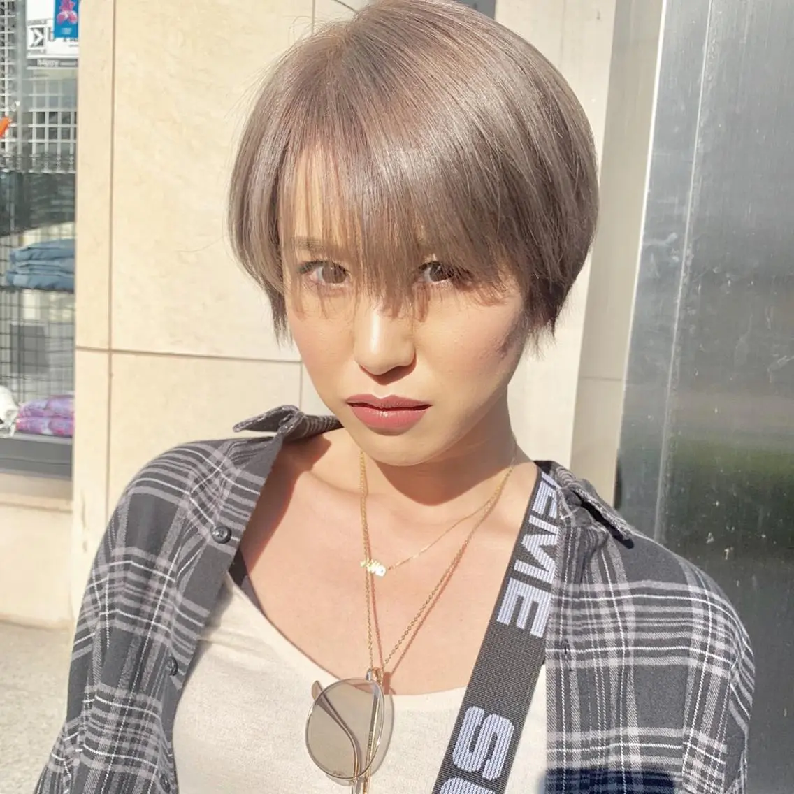 ショート カラー ヘアアレンジ アッシュ ベージュカラー ブリーチ ケアブリーチ 透明感カラー カット ヘアセット ブリーチ＆カラーが 得意☀️望月宣雄☀️のヘアスタイル