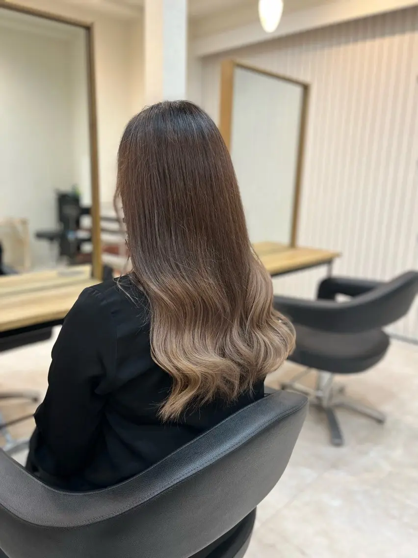 ロング ヘアカラー トリートメント 仁和山 健汰のヘアスタイル