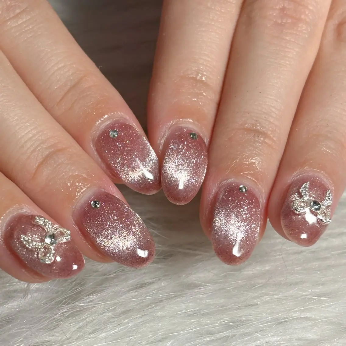 ネイル ハンドネイル LAVISH manaのネイルデザイン
