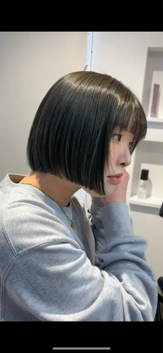ショート 切りっぱなしボブ ボブ FEMMEAREA☆ Amiのヘアスタイル