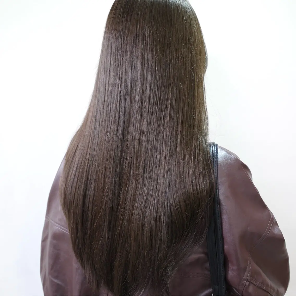 ロング カラー ベージュカラー 透明感カラー オリーブベージュ 顔まわりレイヤー 顔周りカット ヘアカラー トリートメント nonoka オリーブ/レイヤーのヘアスタイル