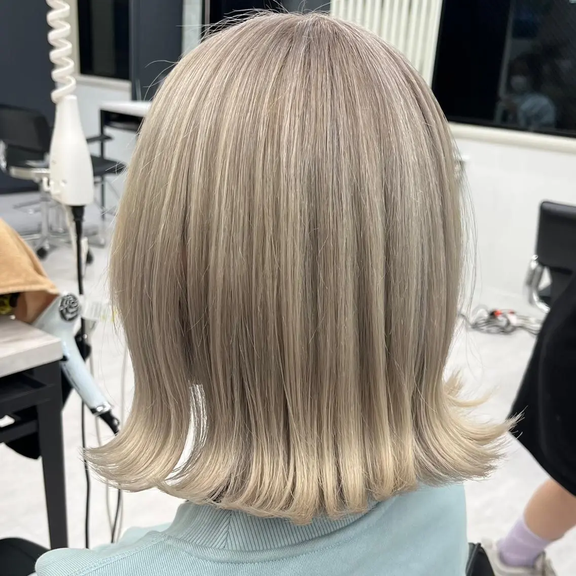 ミディアム カラー パーマ ヘアアレンジ 結婚式・ブライダル アッシュ ベージュカラー 黒髪 ブリーチ 韓国ヘア×2way 🇰🇷和知拓郎のヘアスタイル