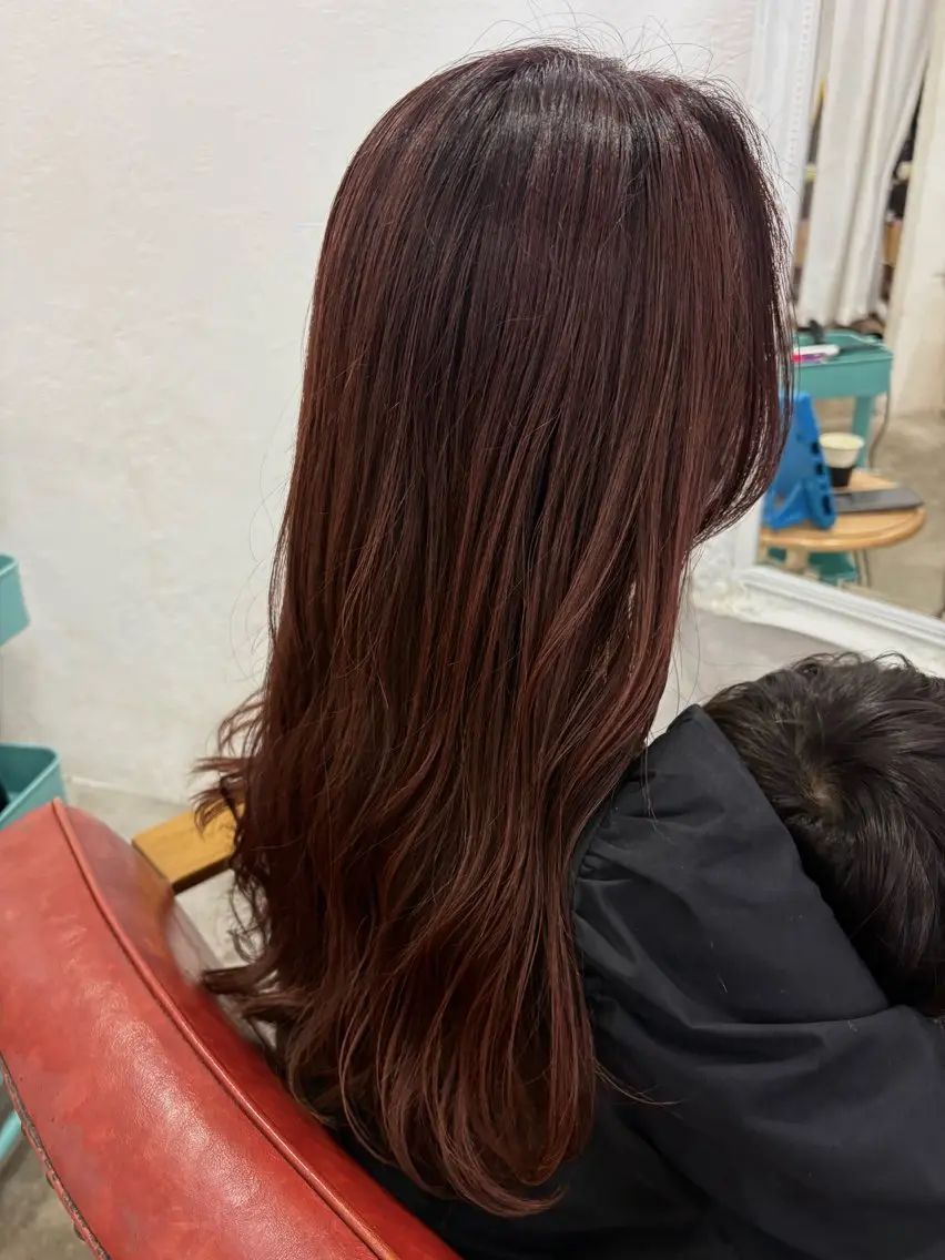 ロング fio マナミのヘアスタイル