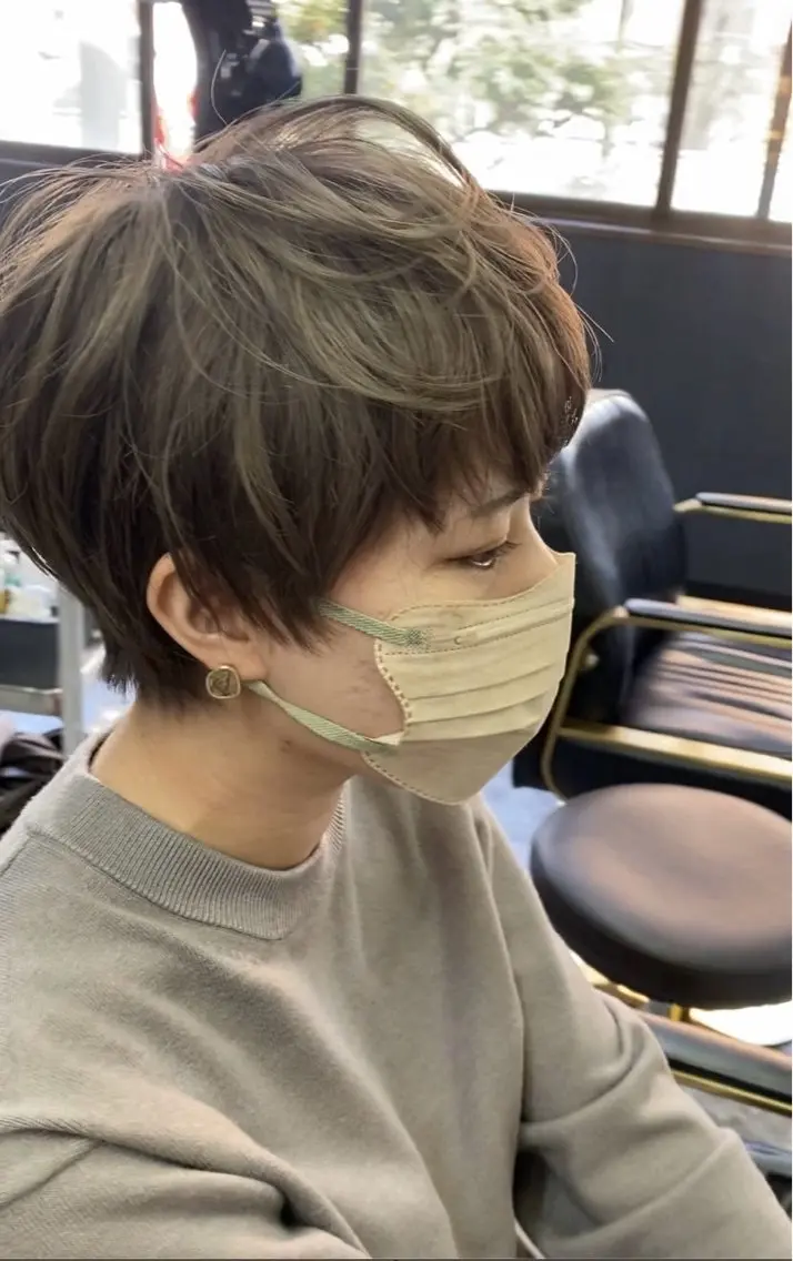ショート カット 飯富 信二のヘアスタイル