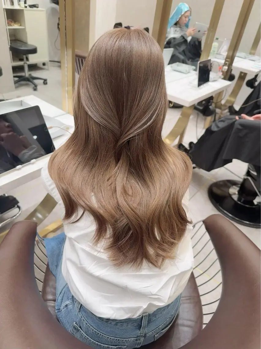 セミロング カラー カット ヘアカラー トリートメント レイヤーダブルカラー KYONのヘアスタイル