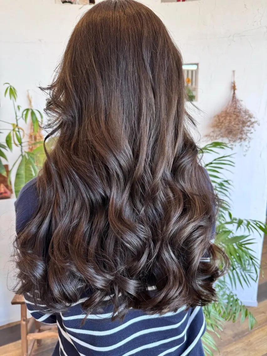 ✨🌿土曜日／日曜日も使えるヘアカラークーポン🌿✨の写真