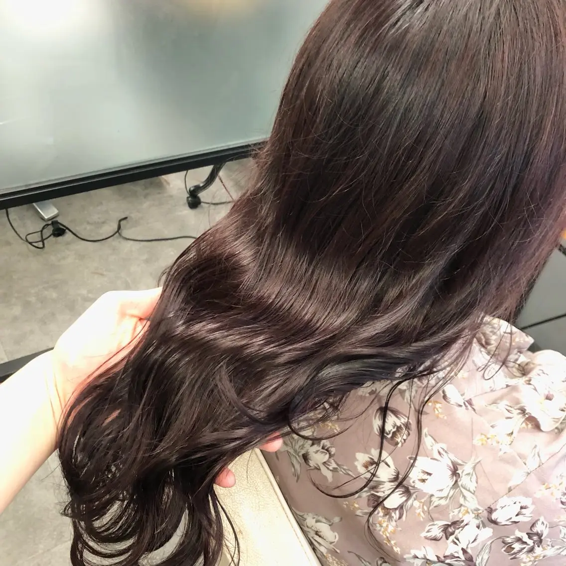 【🔮ブリーチなしで叶う透明感カラー🔮】イルミナカラー+カット+コテ巻き仕上げの写真