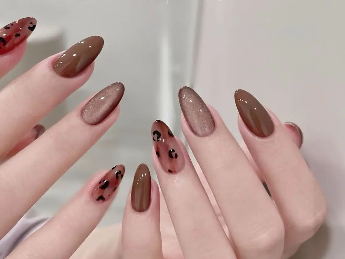 メンズ ネイル メンズ韓国風 オーロラネイル チークネイル 長さ出し フレンチネイル ハンドネイル ハンドケア NEW NAIL 池袋🔥🧲のネイルデザイン