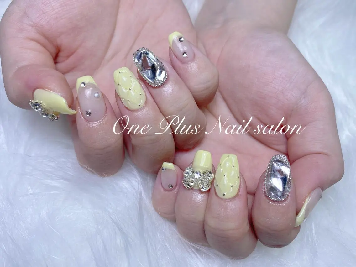 ネイル One Plus Nail Salonのネイルデザイン