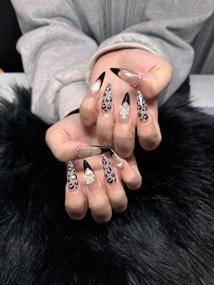 ネイル ハンドネイル Destiny Nailsのネイルデザイン
