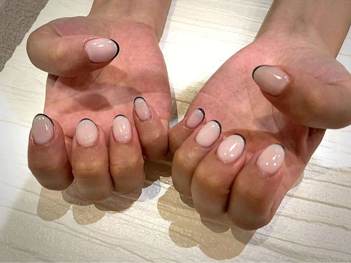 ネイル フレンチネイル ネイビー nailAVANCE akariのネイルデザイン