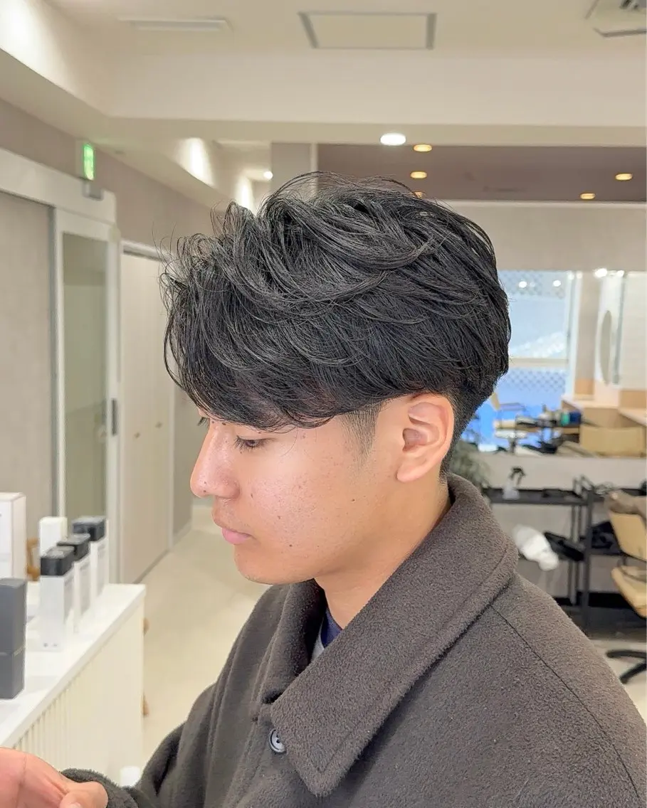 ショート パーマ メンズ カット パーマ トリートメント 【東北メンズヘア1 位受賞🥇】本間祐太のヘアスタイル
