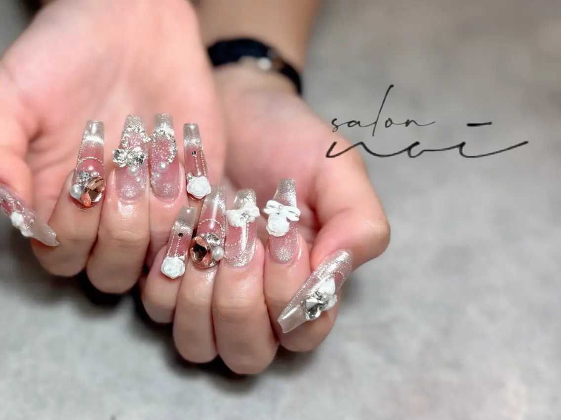 【派手好きさんにおすすめ!】ストーン10本つけ放題⸝⋆の写真