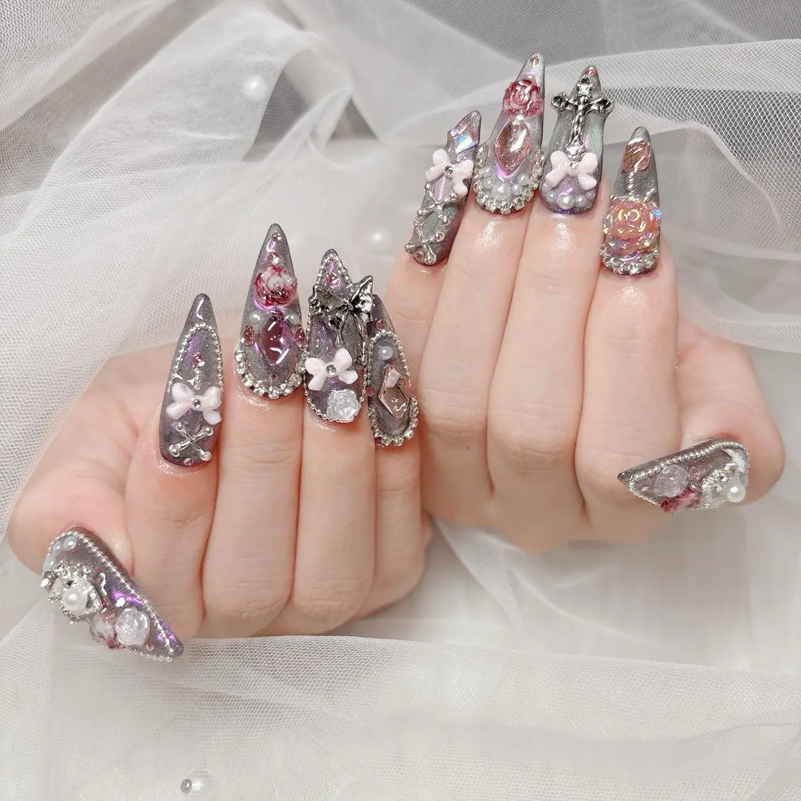 ネイル マグネットネイル ミラーネイル ハンドネイル 中野駅徒歩5分💅 ラクロレのネイルデザイン