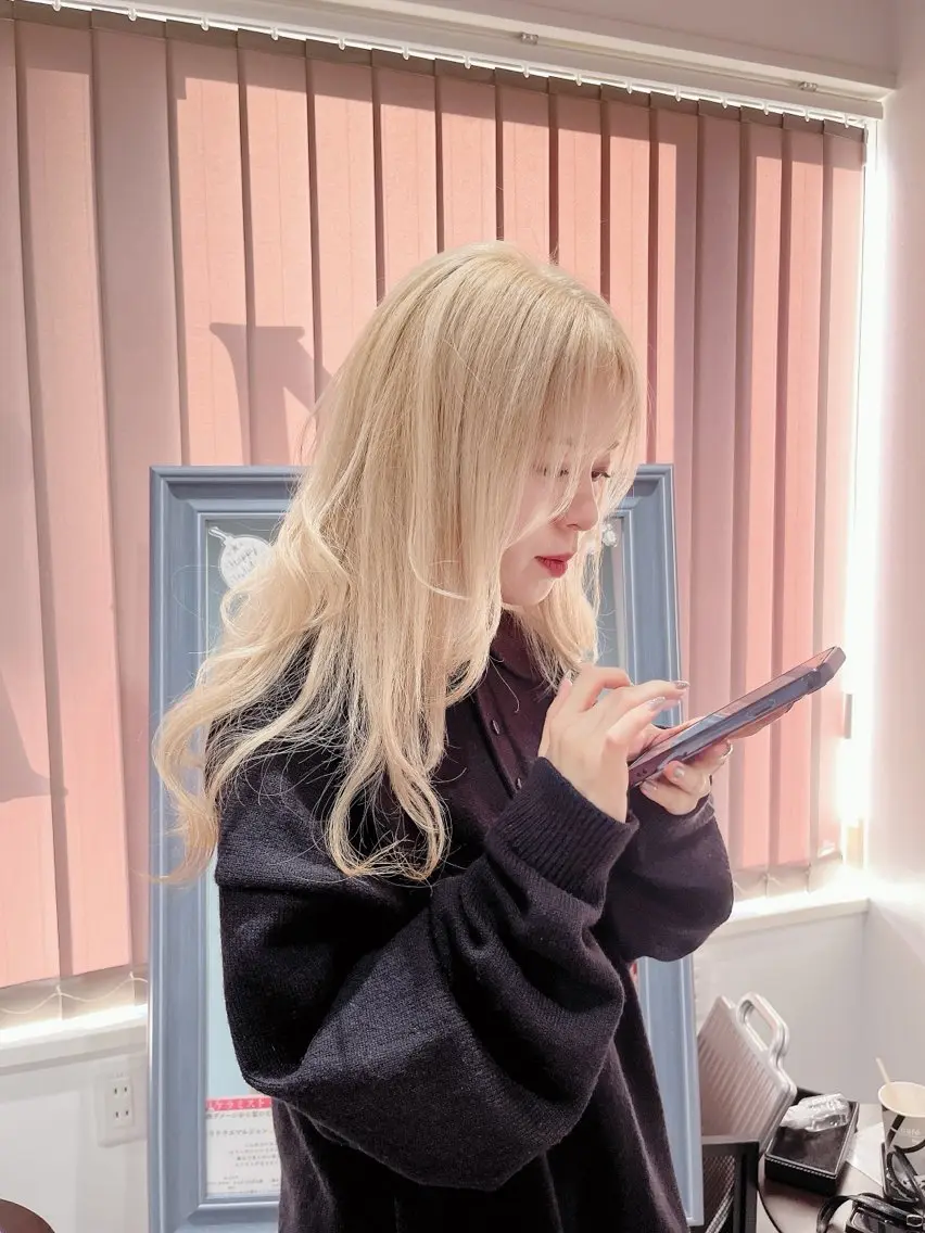 ロング カラー ブリーチ ✨️💎山口 真依💎✨️のヘアスタイル
