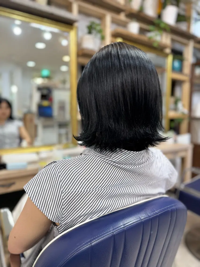 ショート カラー 黒髪 ブルーカラー ブルーブラック 仲田 大記のヘアスタイル