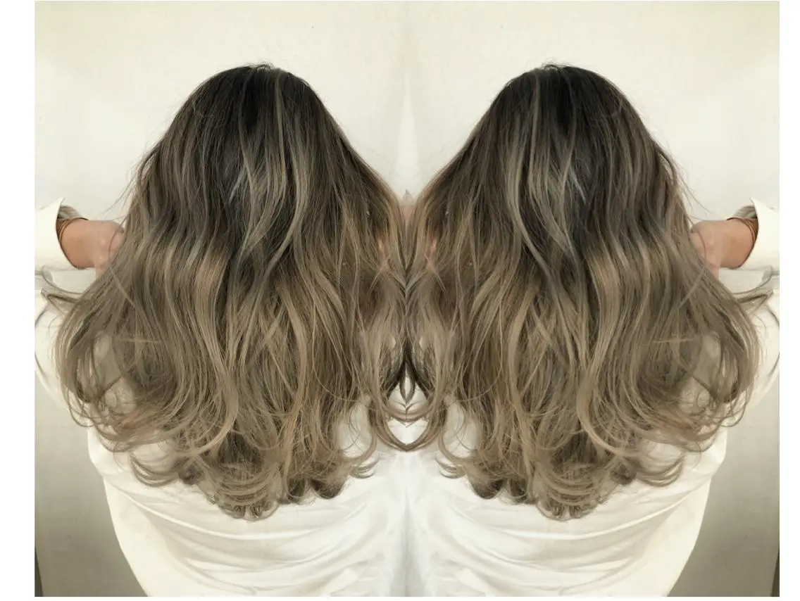 ロング カラー カット ヘアカラー トリートメント かわさき ともやのヘアスタイル