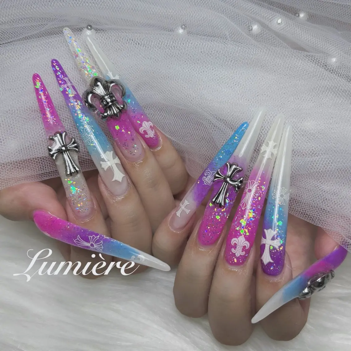 ネイル ロングネイル スーパーロングネイル ハンドネイル Lumière｜ ロング｜ワンホンのネイルデザイン