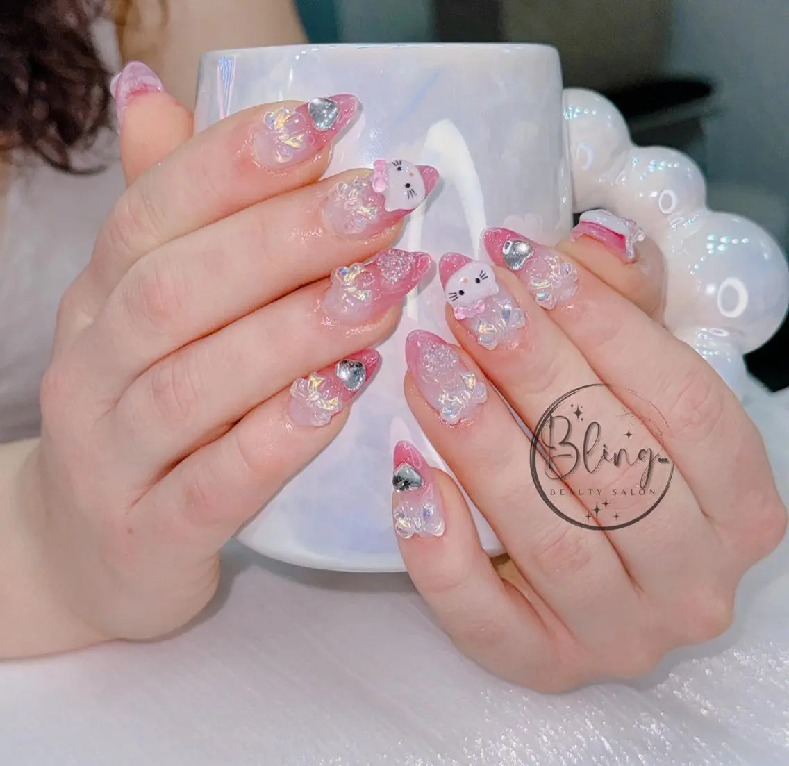 ロング カラー グラデーションカラー 韓国風ヘア ハンドネイル Bling Salonのネイルデザイン