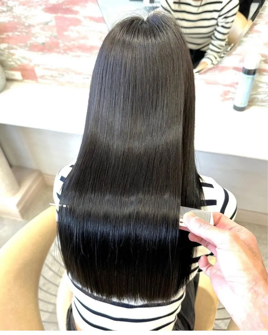 ロング カット ヘアカラー 縮毛矯正 トリートメント 浅井 寛十朗のヘアスタイル