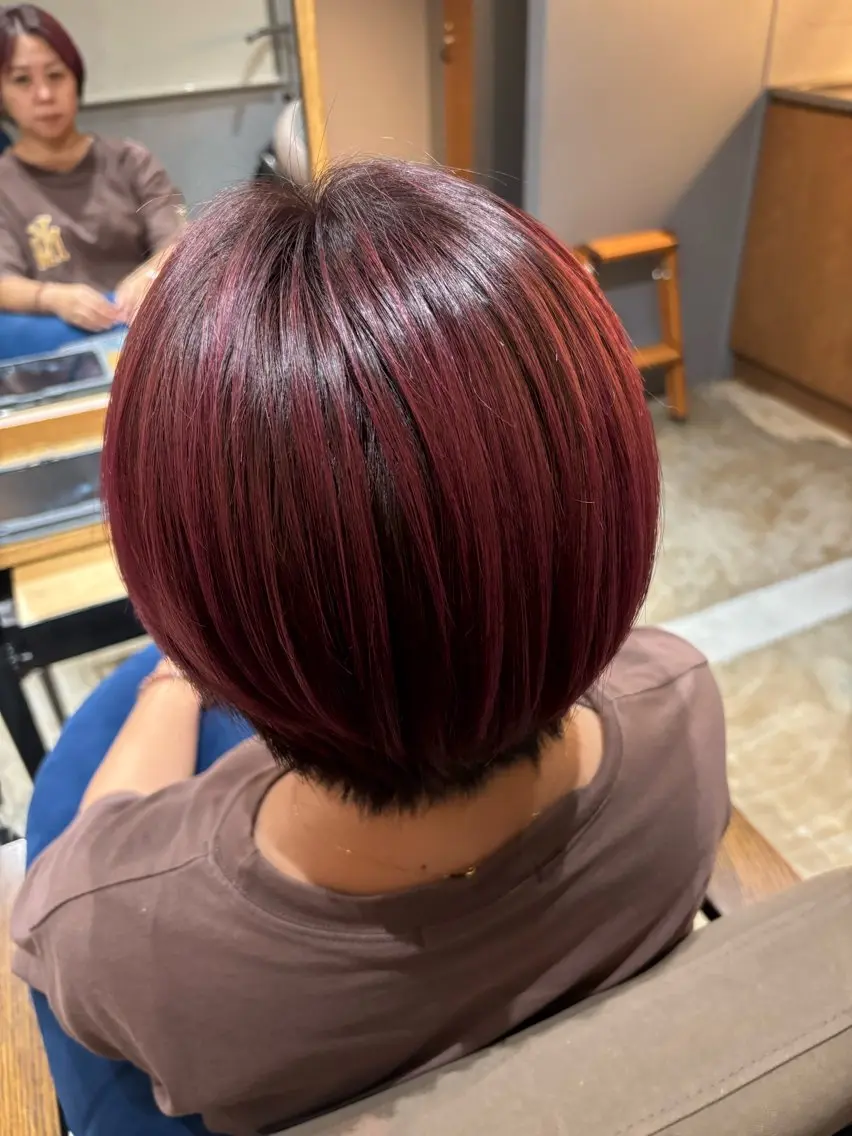 ショート カラー ブリーチ レッドカラー hair ruup/ 寿音のヘアスタイル