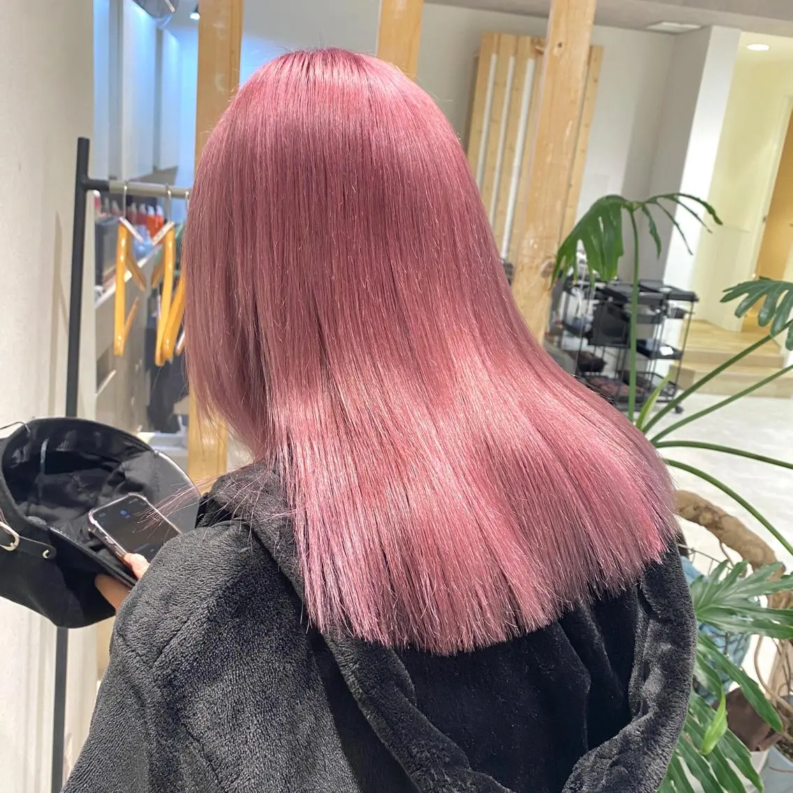 ロング カラー ブリーチ ピンクカラー 町田縮毛矯正/ 髪質改善/美髪特化のヘアスタイル