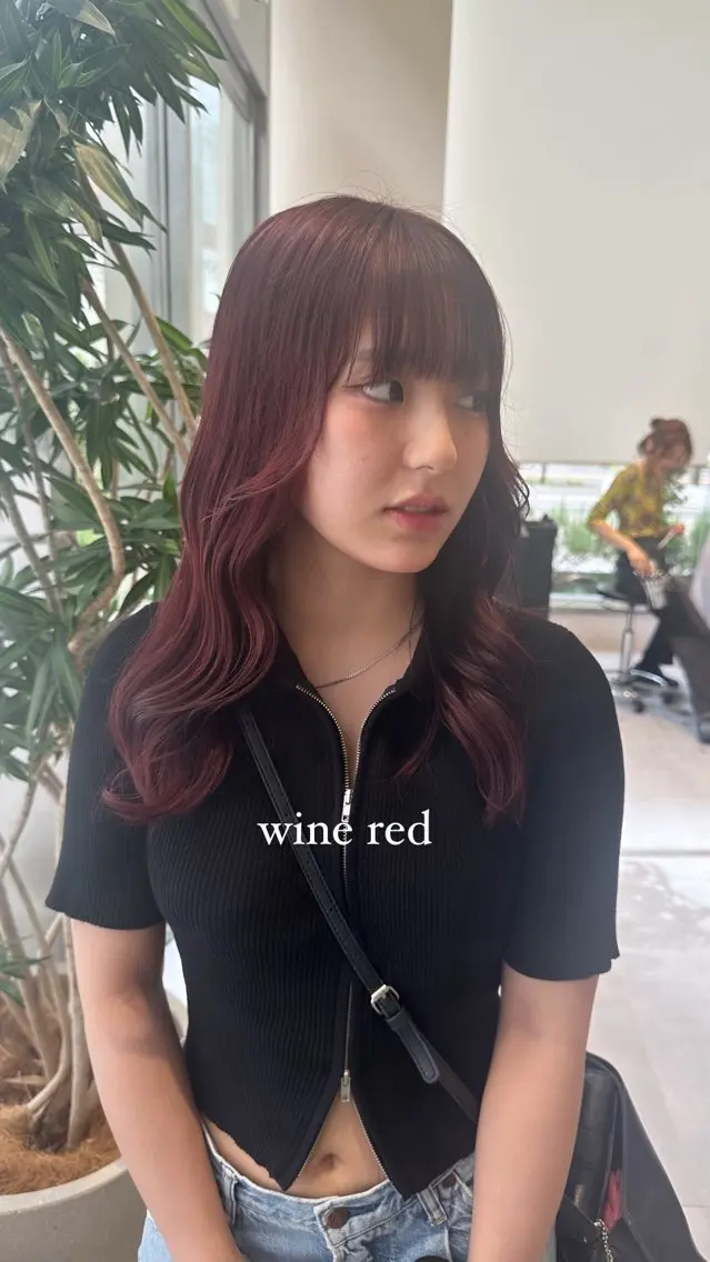 セミロング カラー トリートメント ヘッドスパ ヘアセット ミオ💎ショート 透ける暗髪のヘアスタイル