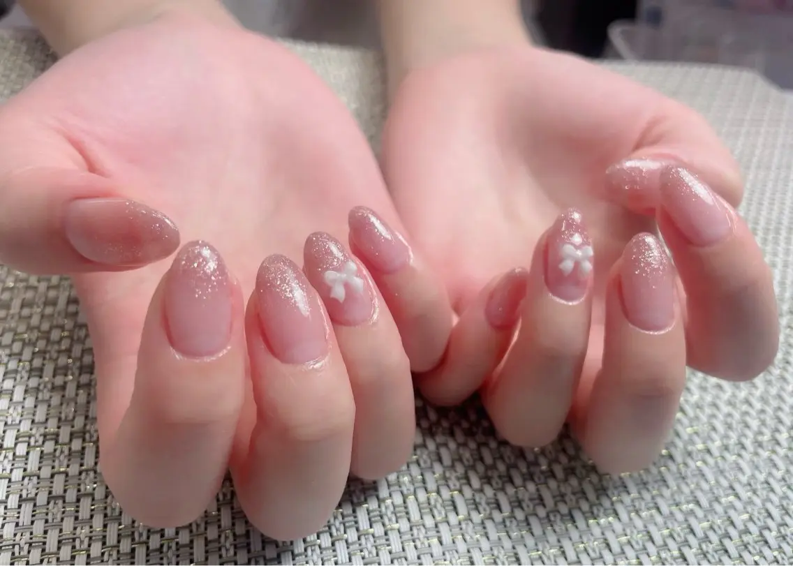 ネイル チークネイル 長さ出し フレンチネイル グラデーション キラキラネイル 中野駅から2分 MEO NAILのネイルデザイン