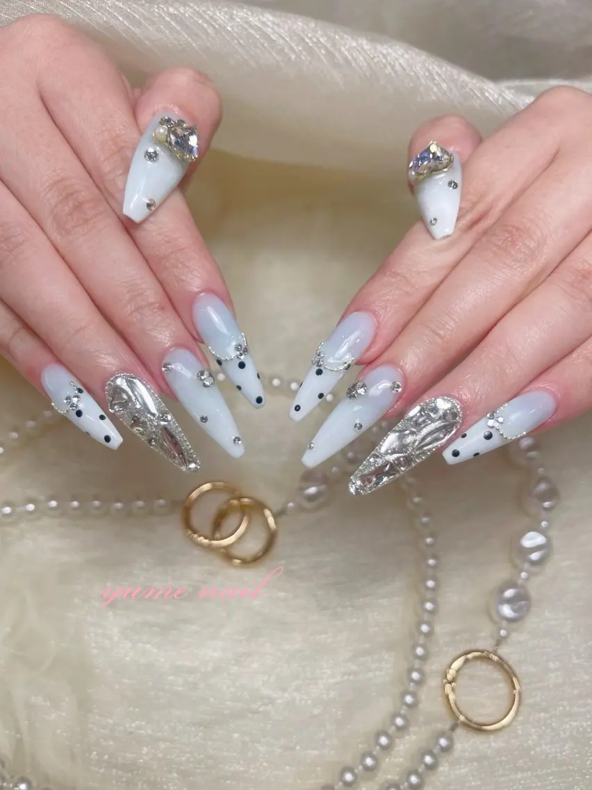 ミディアム ヒエン NAILのネイルデザイン